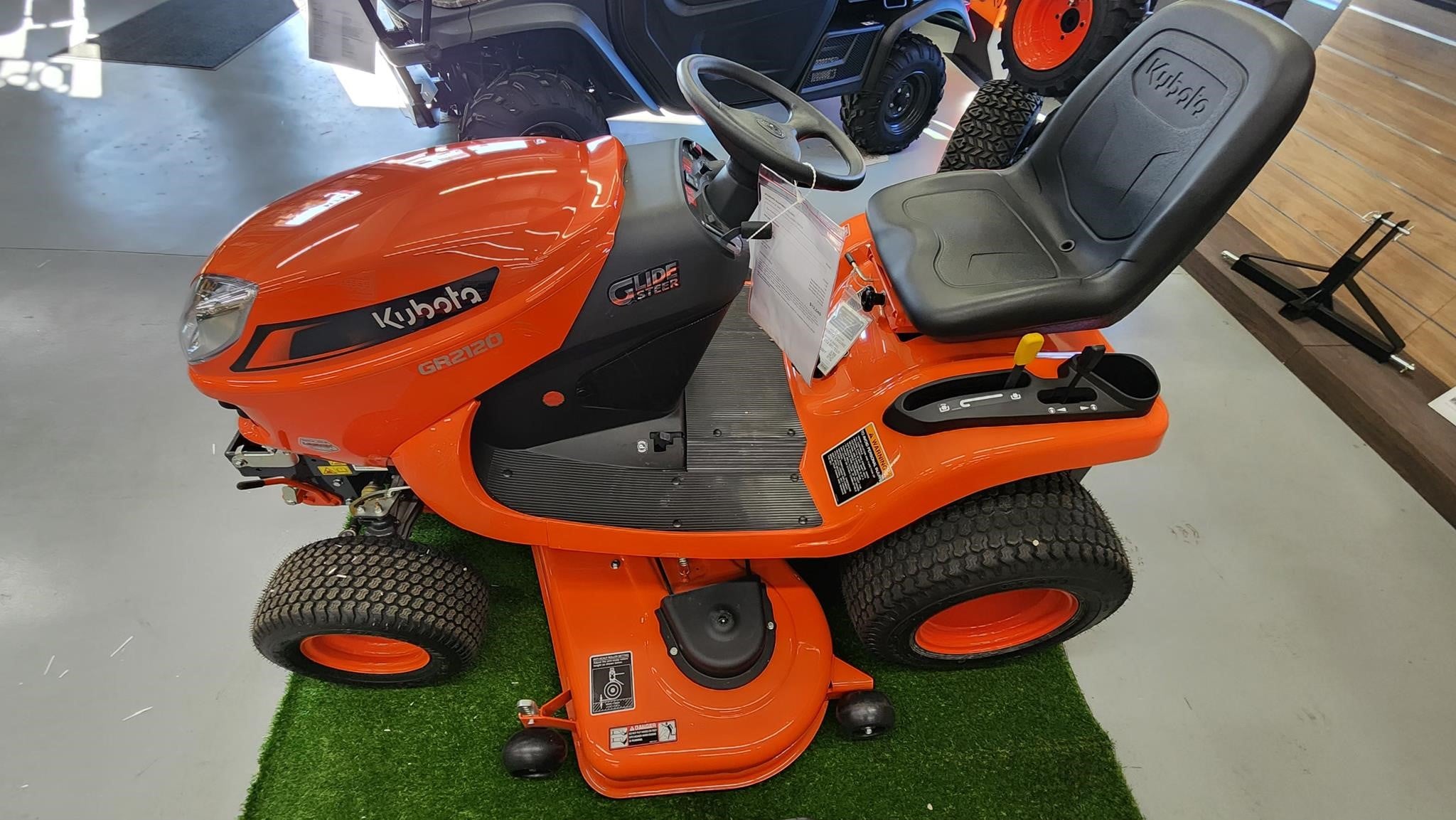CUB CADET XT1 LT46 - Lochen Equipment